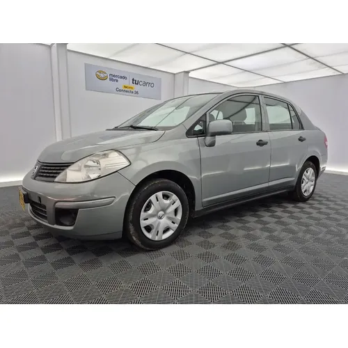 Nissan Tiida 2012 Gris Bogotá