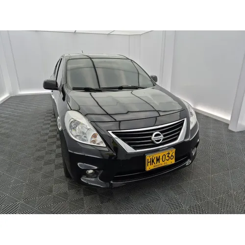 Nissan Versa 2013 Negro Bogotá