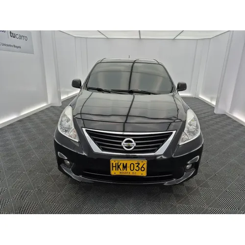 Nissan Versa 2013 Negro Bogotá