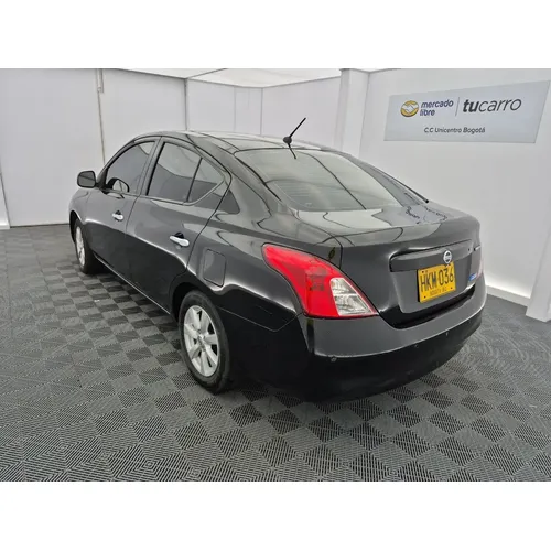 Nissan Versa 2013 Negro Bogotá
