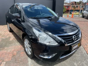 Nissan Versa 2018 Negro Bogotá
