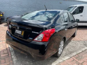 Nissan Versa 2018 Negro Bogotá