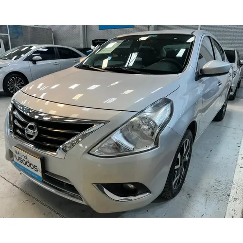 Nissan Versa 2020 Plateado Bogotá