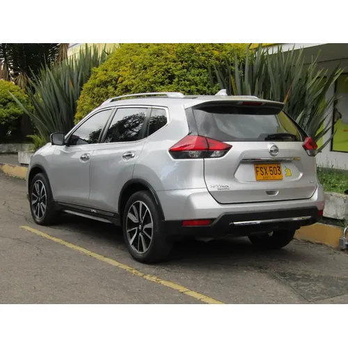 Nissan X-Trail 2019 Plateado Bogotá