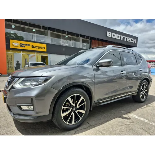 Nissan X-Trail 2018 Gris Bogotá