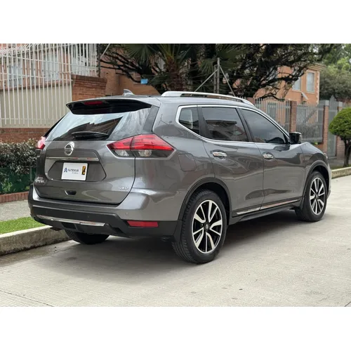 Nissan X-Trail 2021 Gris Bogotá