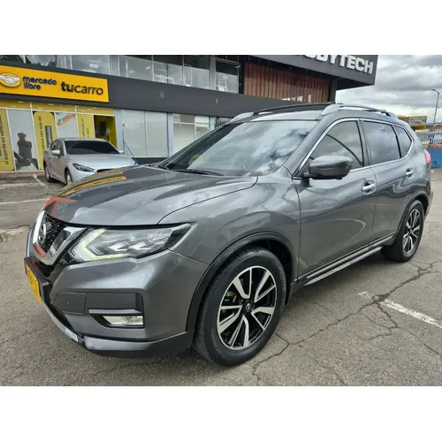 Nissan X-Trail 2018 Gris Bogotá