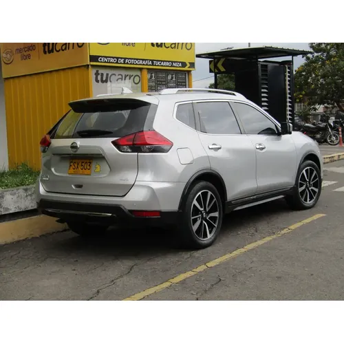 Nissan X-Trail 2019 Plateado Bogotá
