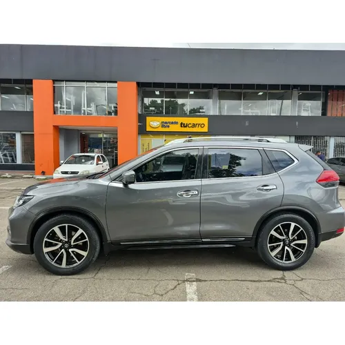 Nissan X-Trail 2018 Gris Bogotá