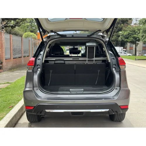 Nissan X-Trail 2021 Gris Bogotá