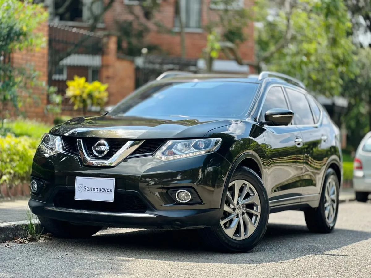Nissan X-Trail 2015 Gris Bucaramanga