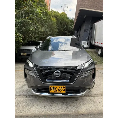 Nissan X-Trail 2025 Gris Medellín