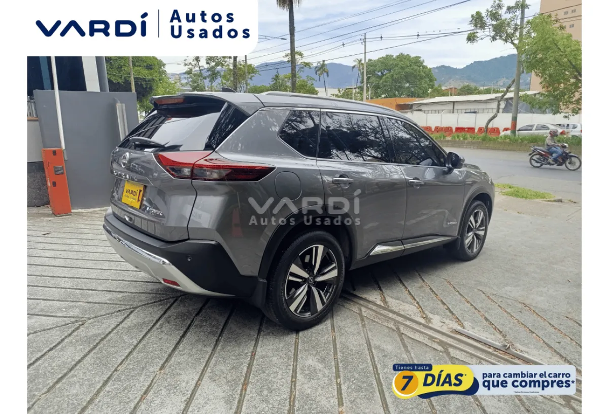 Nissan X-Trail 2024 Gris Medellín