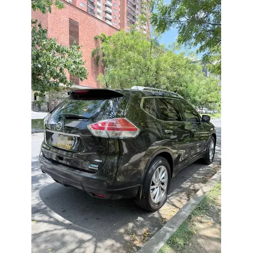 Nissan X-Trail 2015 Verde Medellín