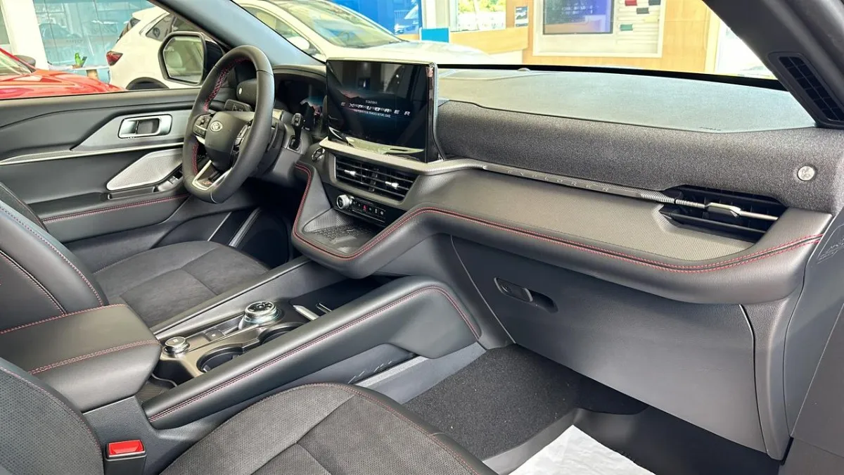 Ford Explorer ST 2025 Gris Barranquilla