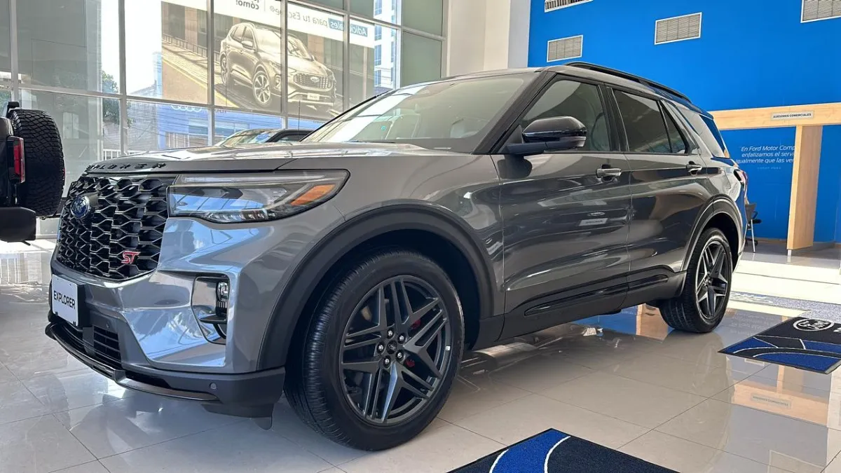 Ford Explorer ST 2025 Gris Barranquilla