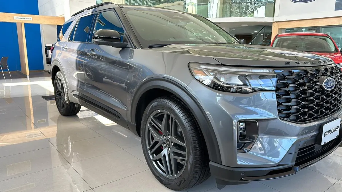 Ford Explorer ST 2025 Gris Barranquilla