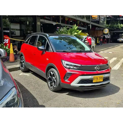 Opel Crossland 2023 Rojo Itagüí