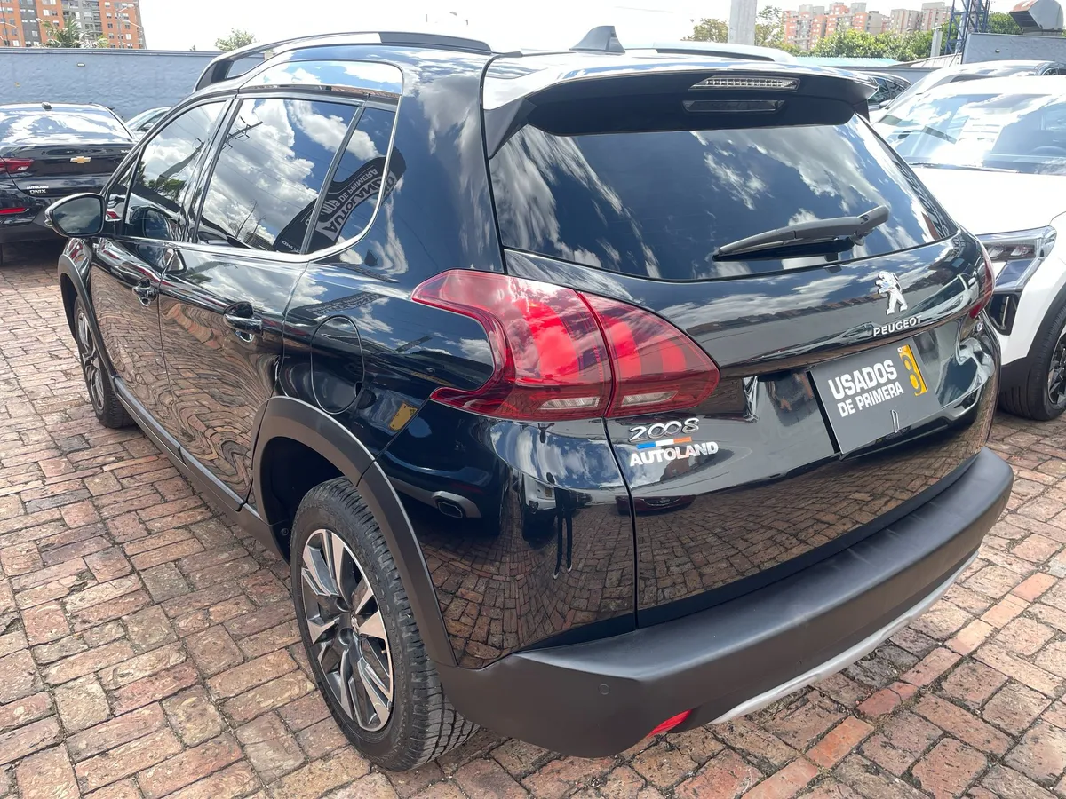 Peugeot 2008 2019 Negro Bogotá