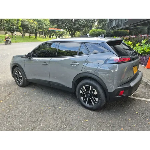 Peugeot 2008 2025 Gris Medellín