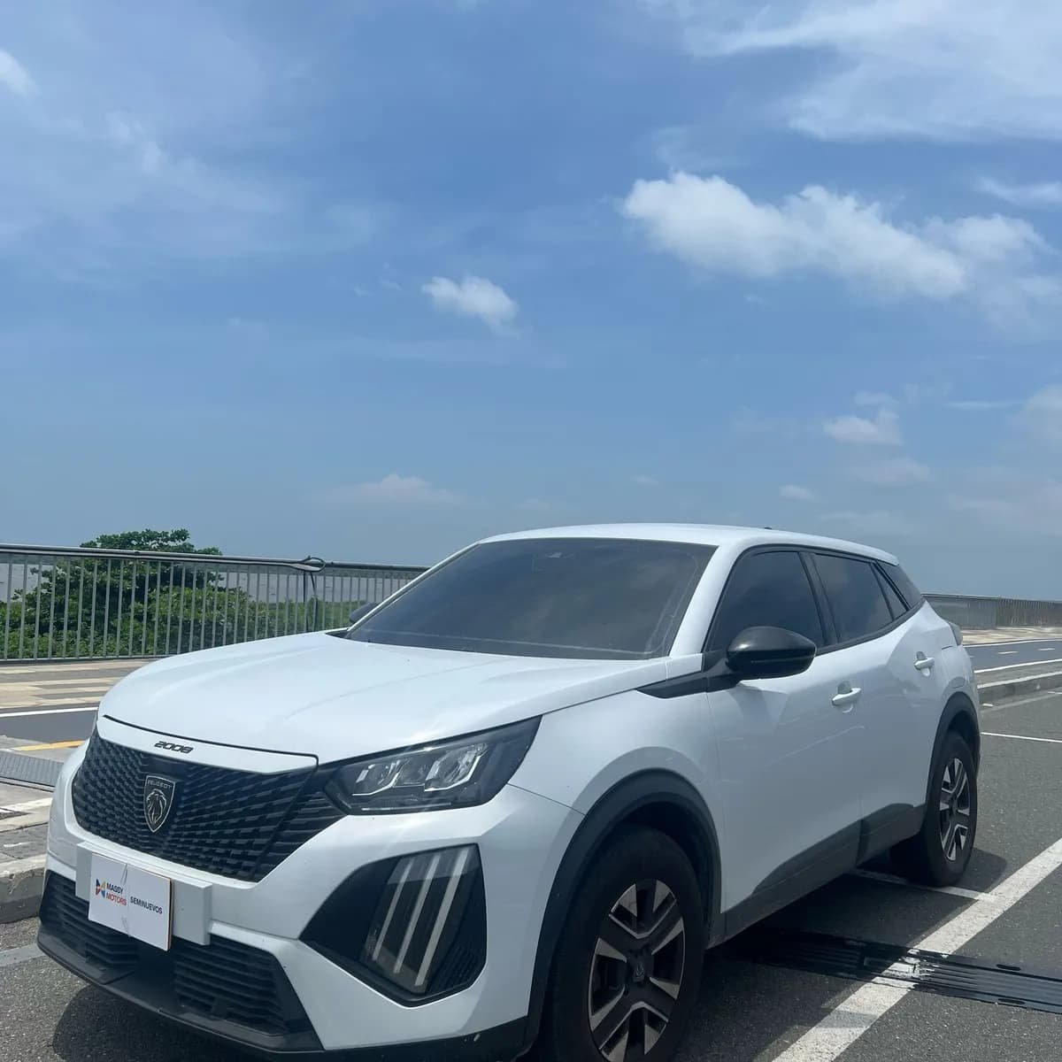Peugeot 2008 1.2 Turbo Active 2025 Blanco