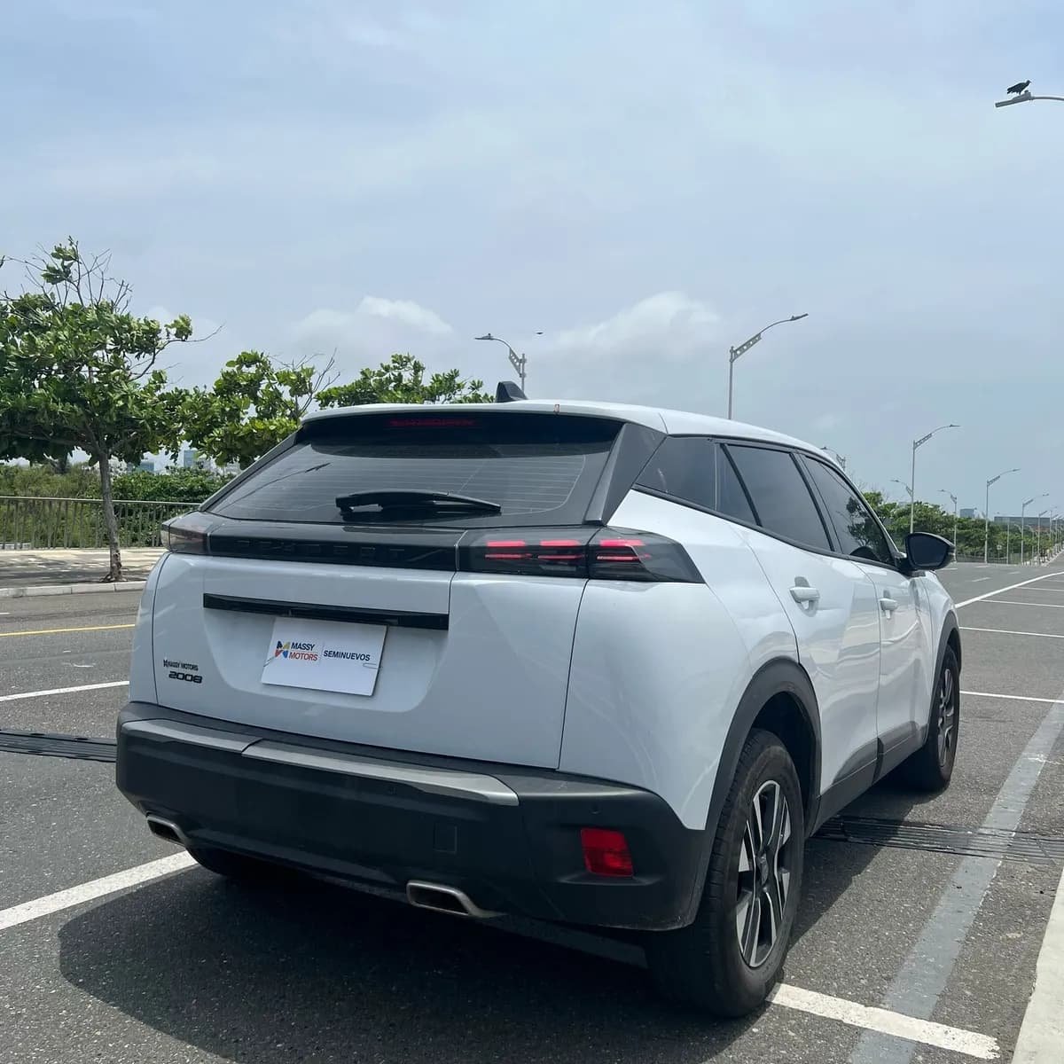 Peugeot 2008 1.2 Turbo Active 2025 Blanco