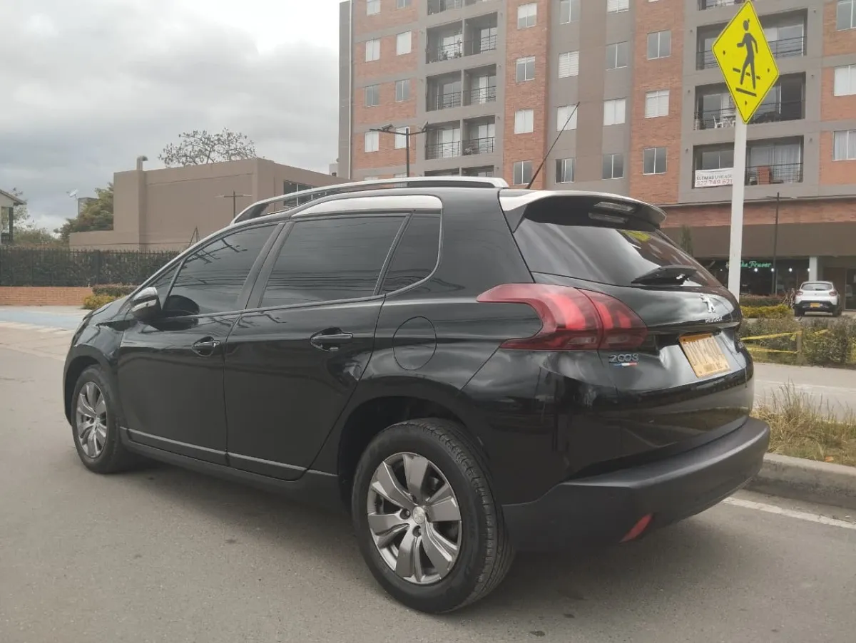 Peugeot 2008 2017 Negro Cajicá