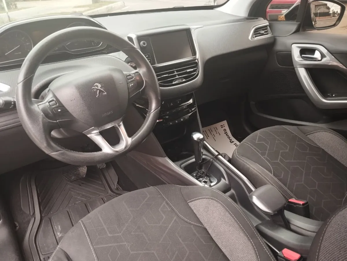 Peugeot 2008 2017 Negro Cajicá