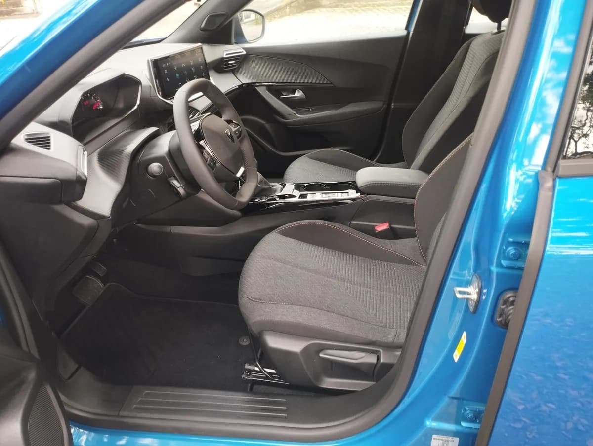 Peugeot 2008 1.6 Style 2025 Azul