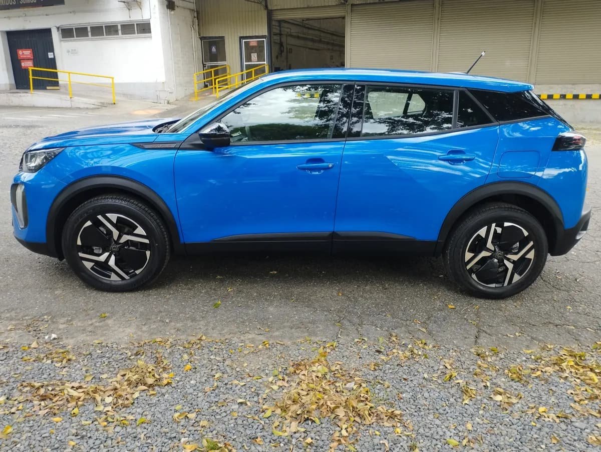 Peugeot 2008 1.6 Style 2025 Azul