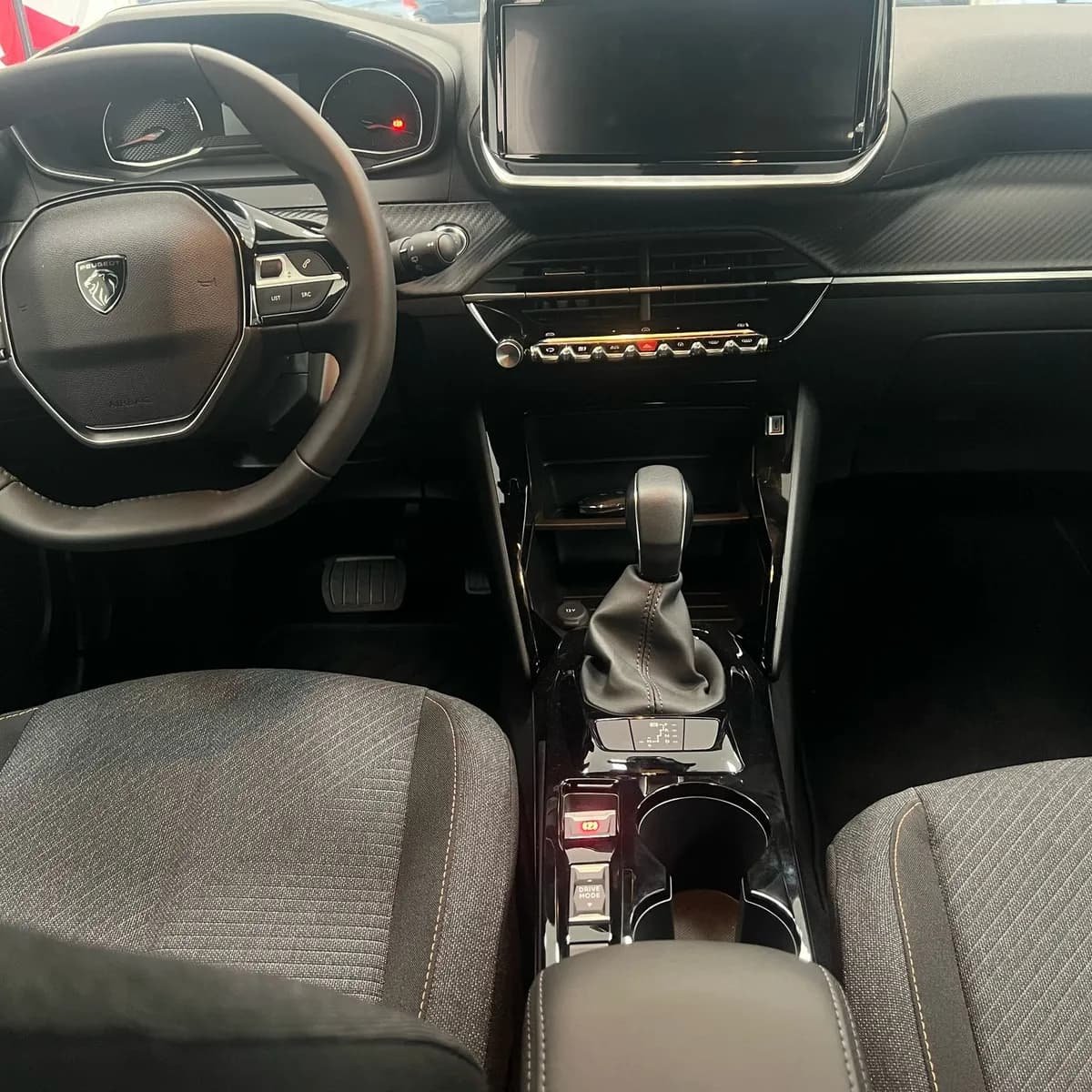 Peugeot 2008 1.6 Style 2025 Azul