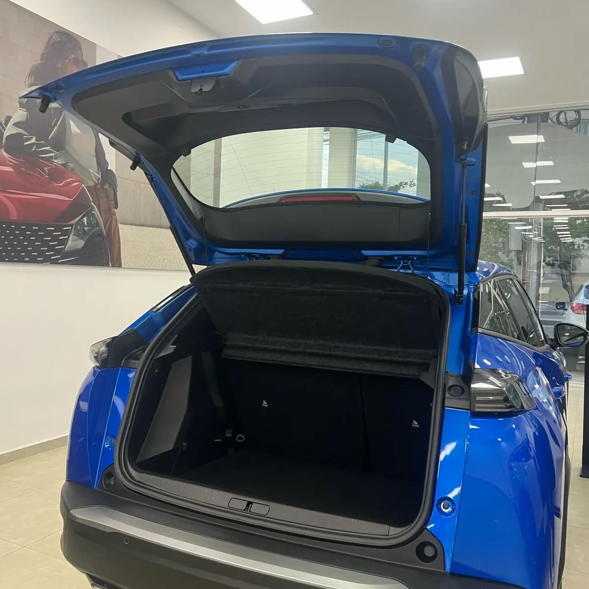 Peugeot 2008 1.6 Style 2025 Azul