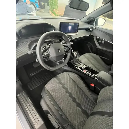 Peugeot 2008 2026 Gris Bogotá