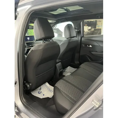 Peugeot 2008 2026 Gris Bogotá