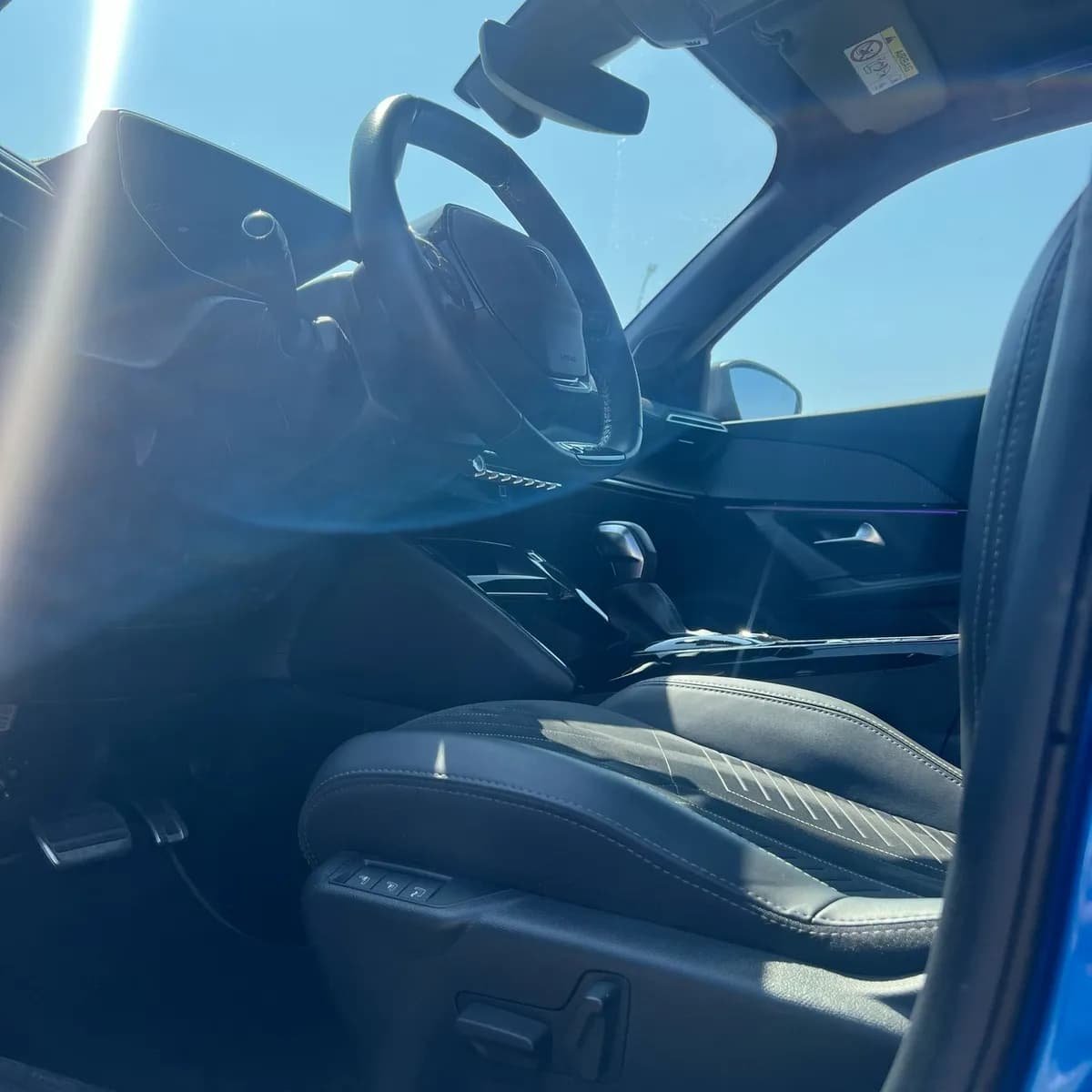 Peugeot 2008 GT 2025 Automática Azul