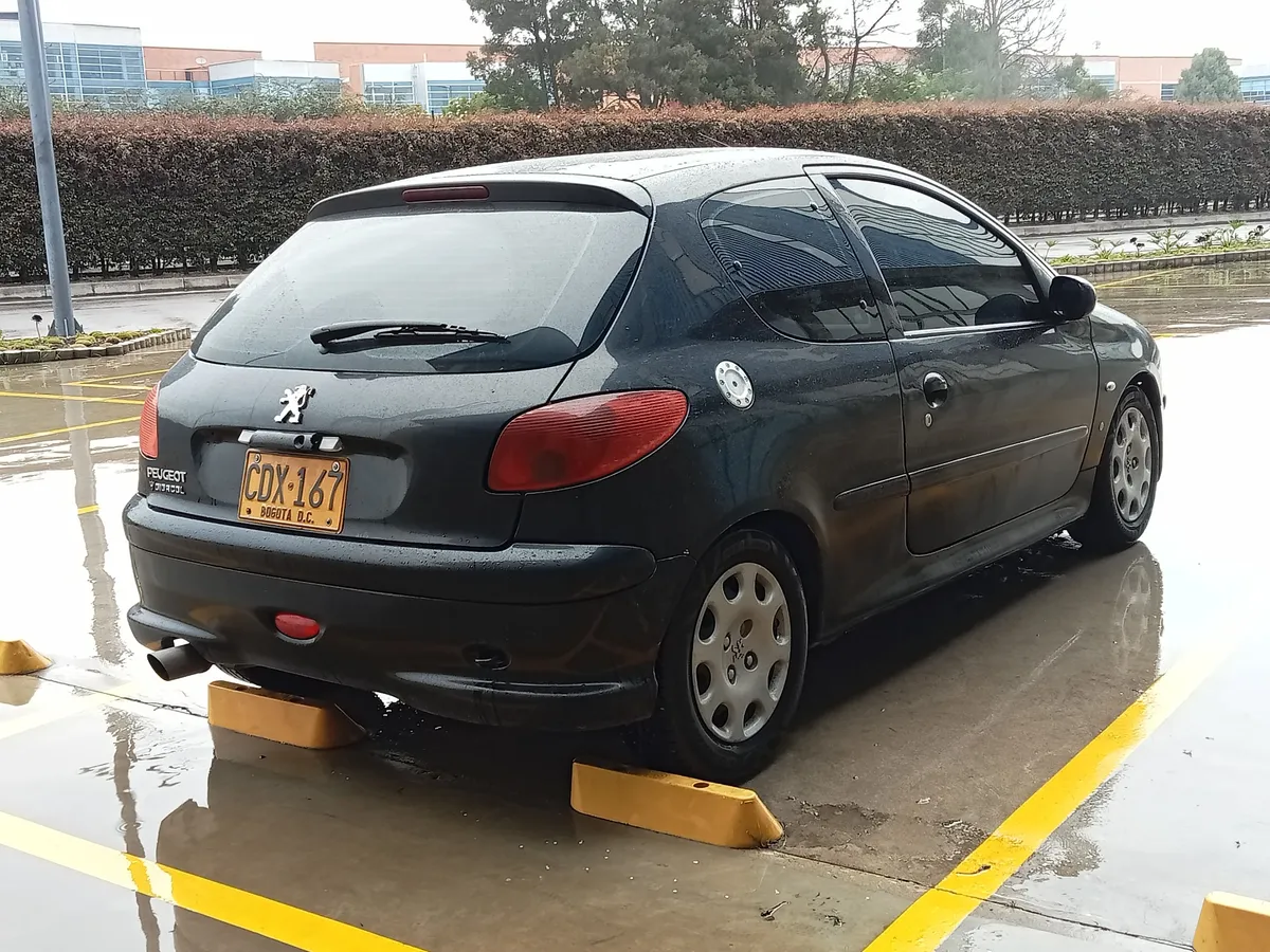 Peugeot 206 2007 Negro Madrid