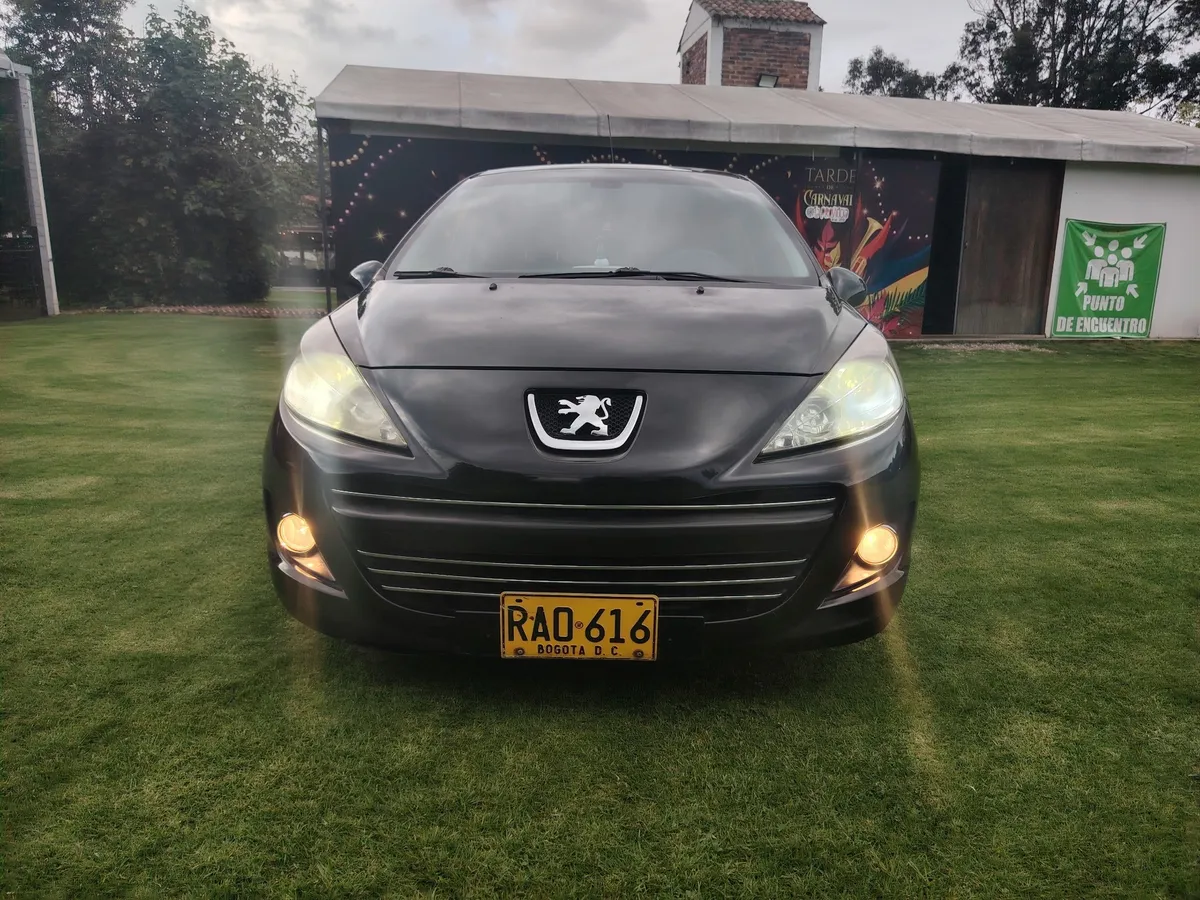 Peugeot 207 2010 Negro Cota