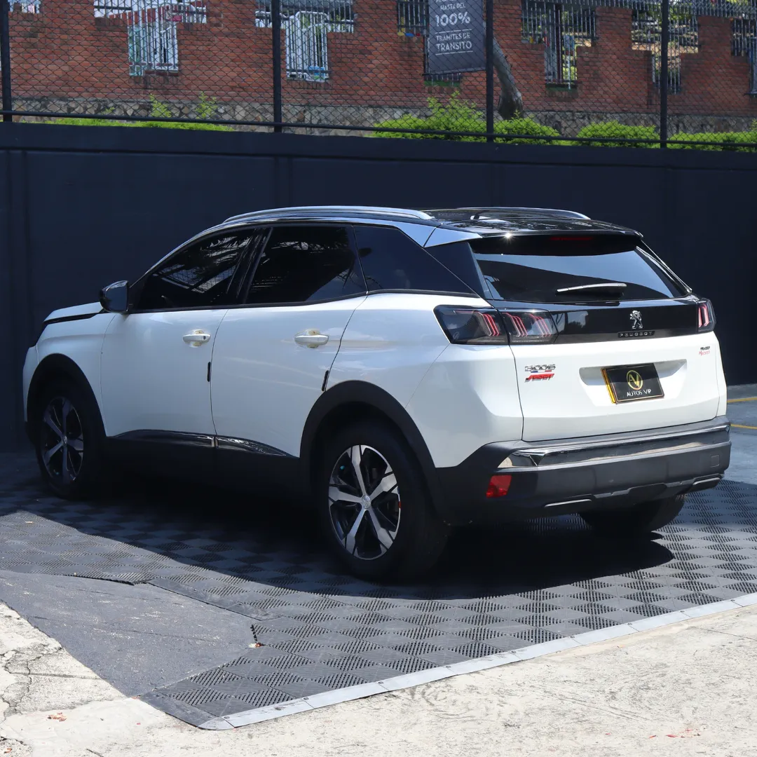 Peugeot 3008 2024 Blanco Floridablanca