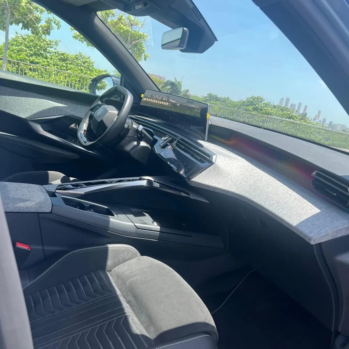 Peugeot 3008 1.6 GT Line 2025 Gris