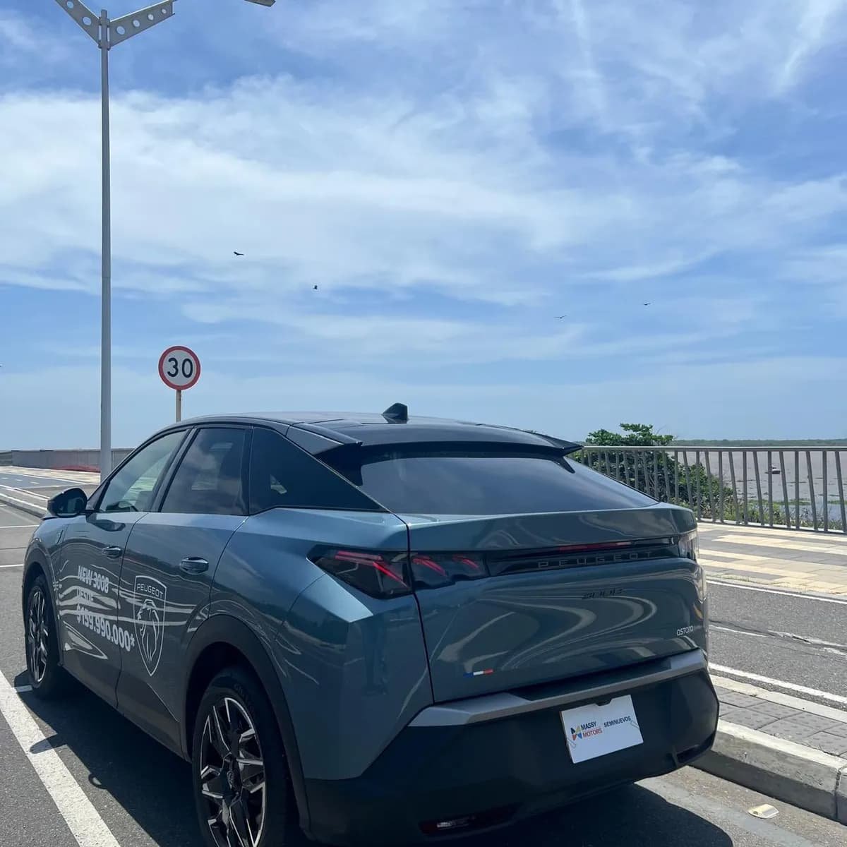 Peugeot 3008 1.6 GT Line 2025 Gris