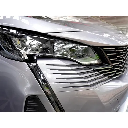 Peugeot 5008 2025 Gris Bogotá