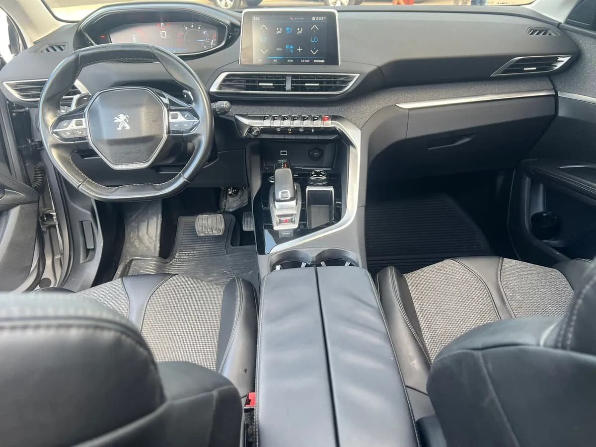 Peugeot 5008 2.0 Gt Line 2018 Gris