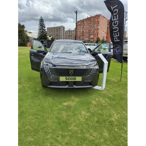Peugeot 5008 2026 Gris Bogotá