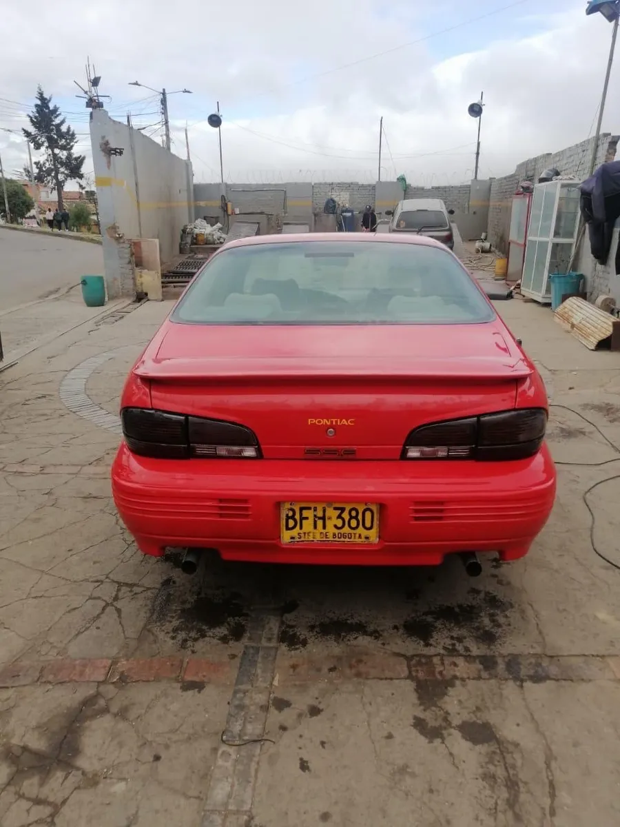 Pontiac Bonneville G8 1994 Rojo Tunja