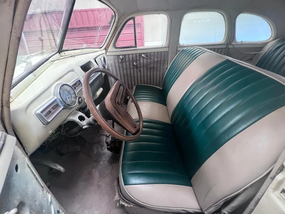 Pontiac 1948 2000 Verde Suesca