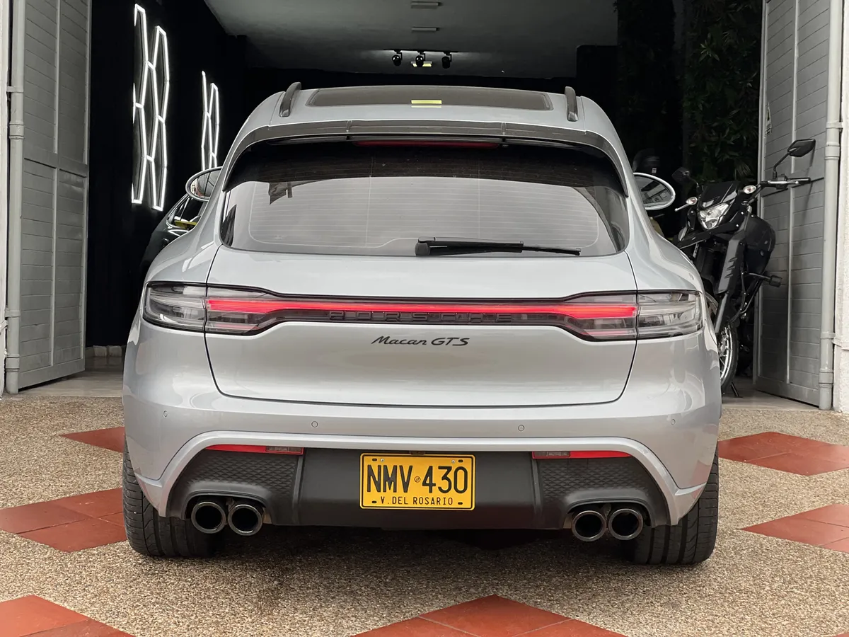 Porsche Macan GTS 2023 Gris Ibagué