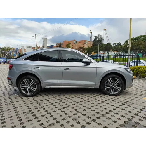 Audi Q5 2023 Plateado Bogotá