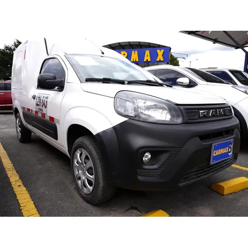 RAM V700 2023 Blanco Bogotá