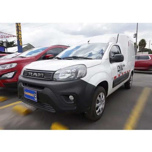 RAM V700 2023 Blanco Bogotá
