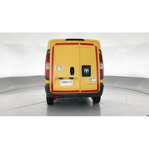 RAM V700 2022 Amarillo Bogotá